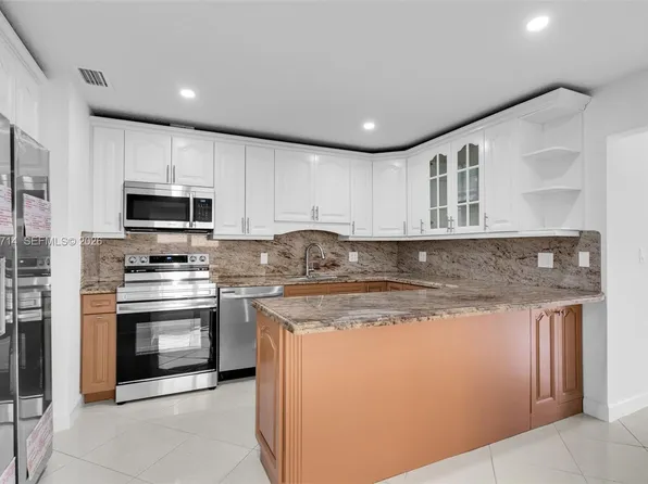 14755 SW 82nd Ter, Miami, FL 33193