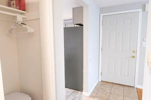 105 N Willow St — Photo 4