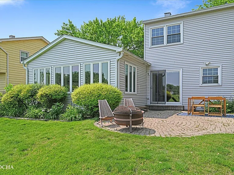 1012 Bainbridge Dr — Photo 36