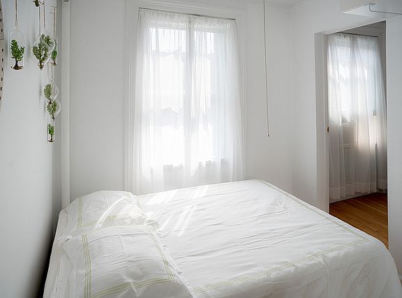 5th image of 101 W 11th St APT 4F