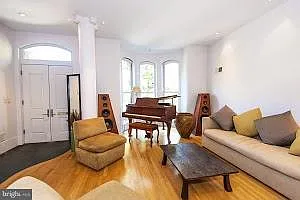 1312 R St NW #B — Photo 2