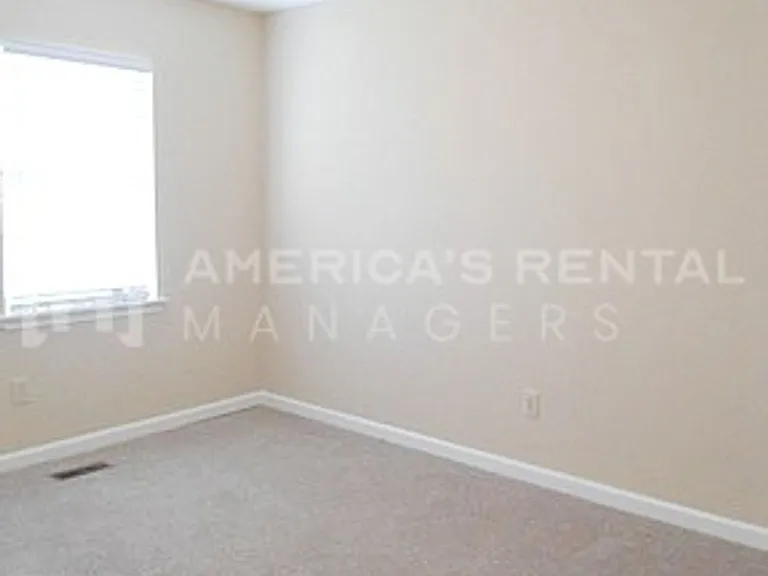 378 Jamestown Manor Dr — Photo 13