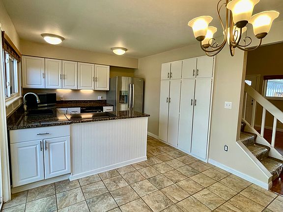 Dining room & kitchen
