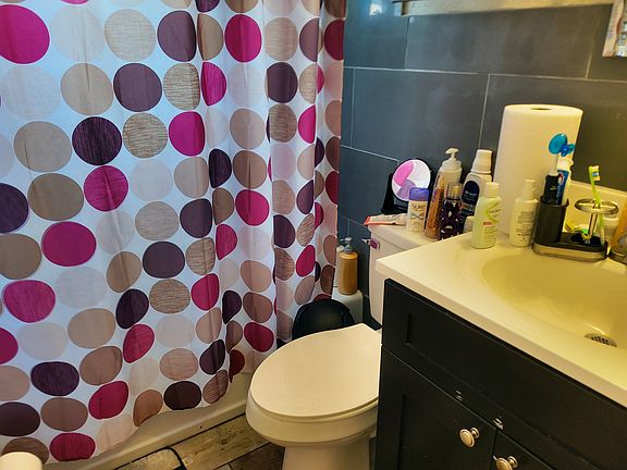 5th image of 210-212 N Deleon Ave #210