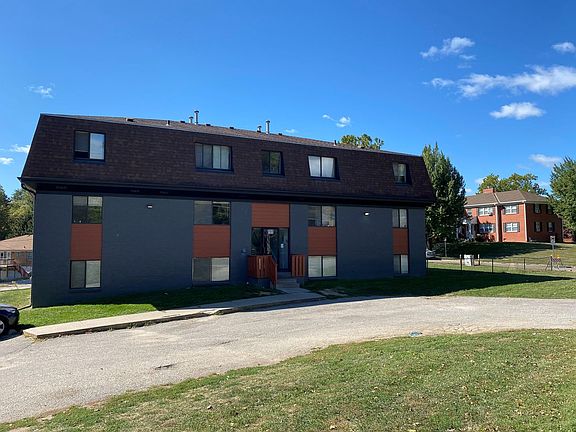2nd image of 3839 Center St APT 27