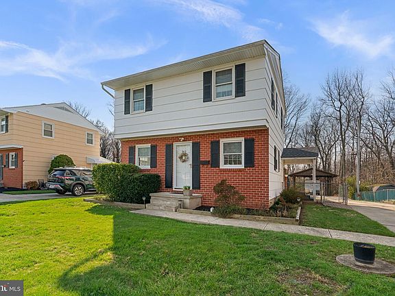3rd image of 943 Homberg Ave