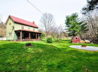 296 Amity Ridge Rd, Amity, PA 15311