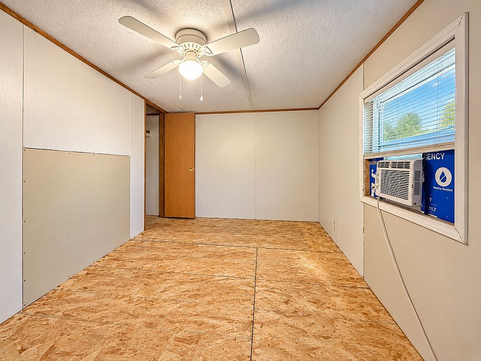 25th image of 708 Lincoln St