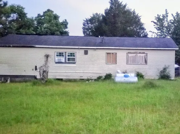 2777 Village Green Dr, Macon, GA 31206