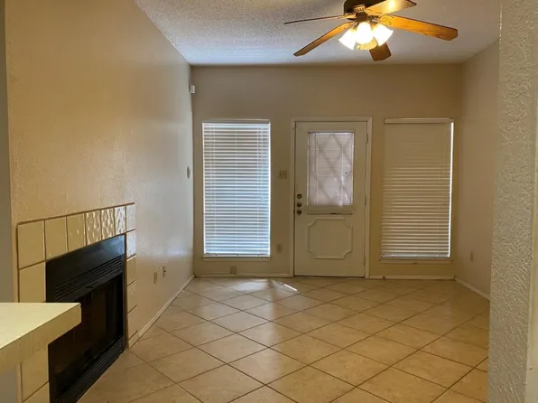 806 W 24th St APT 119, Austin, TX 78705