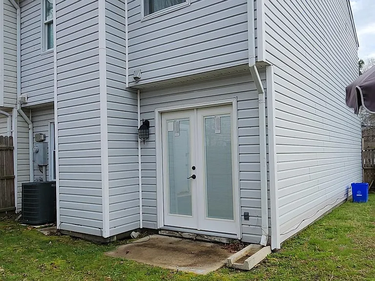 3218 Clover Rd E #END — Photo 3