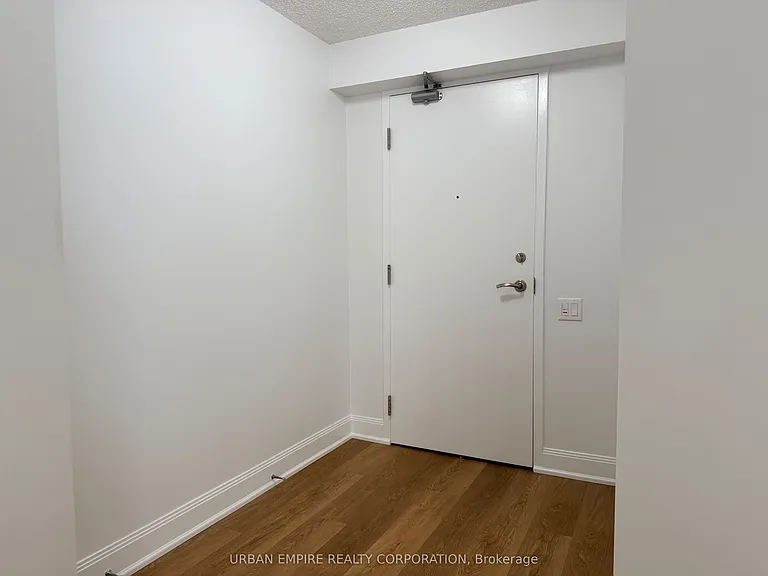 2191 Yonge St #1208 — Photo 29