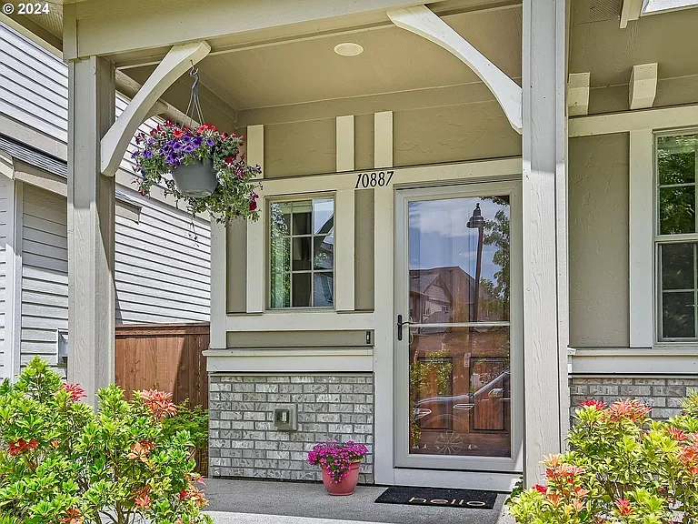 10887 SW Stockholm Dr — Photo 3