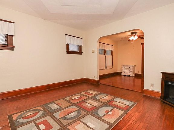 2nd image of 259 Harwood St