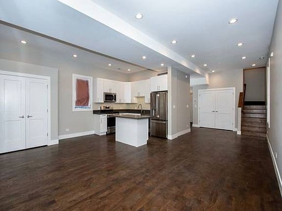 2nd image of 751 S California Ave