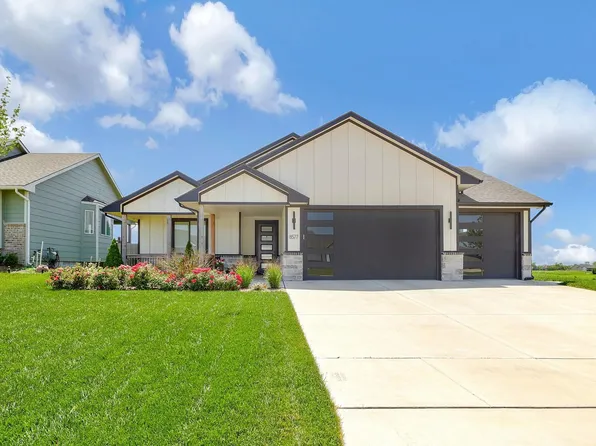 8577 E Cherrywood Ct, Wichita, KS 67226