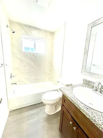 2232 Franklin Ave #A — Photo 16