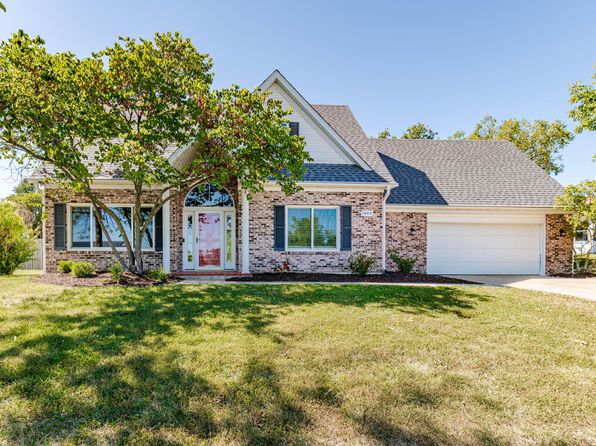1805 Mills Dr