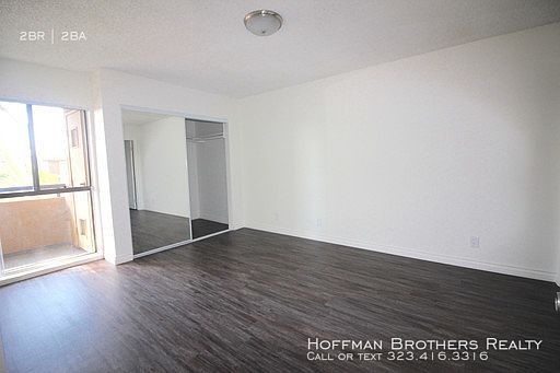 4th image of 1725 Grismer Ave APT 211