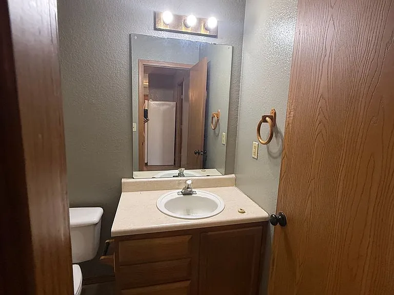 2862 S Meadowbrook Ave #10 — Photo 14