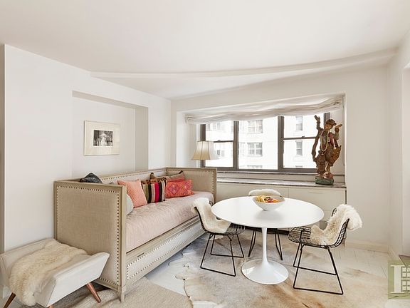 3rd image of 2 5th Ave APT 7C