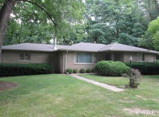 1226 Audubon Dr, Pekin, IL 61554