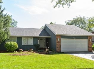 75 E Pepper Tree Dr, Palatine, IL 60067