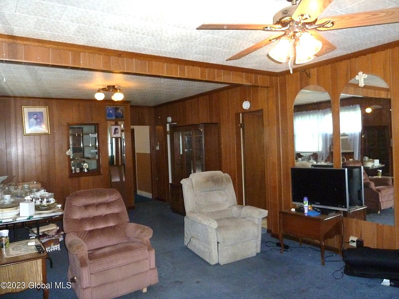 5th image of 152 Masten Avenue
