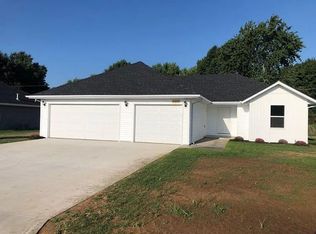 449 Hudson Ave, Republic, MO 65738