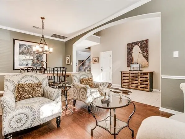 2112 Westfalian Trl, Austin, TX 78732
