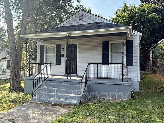 2nd image of 253 Silverage Ave
