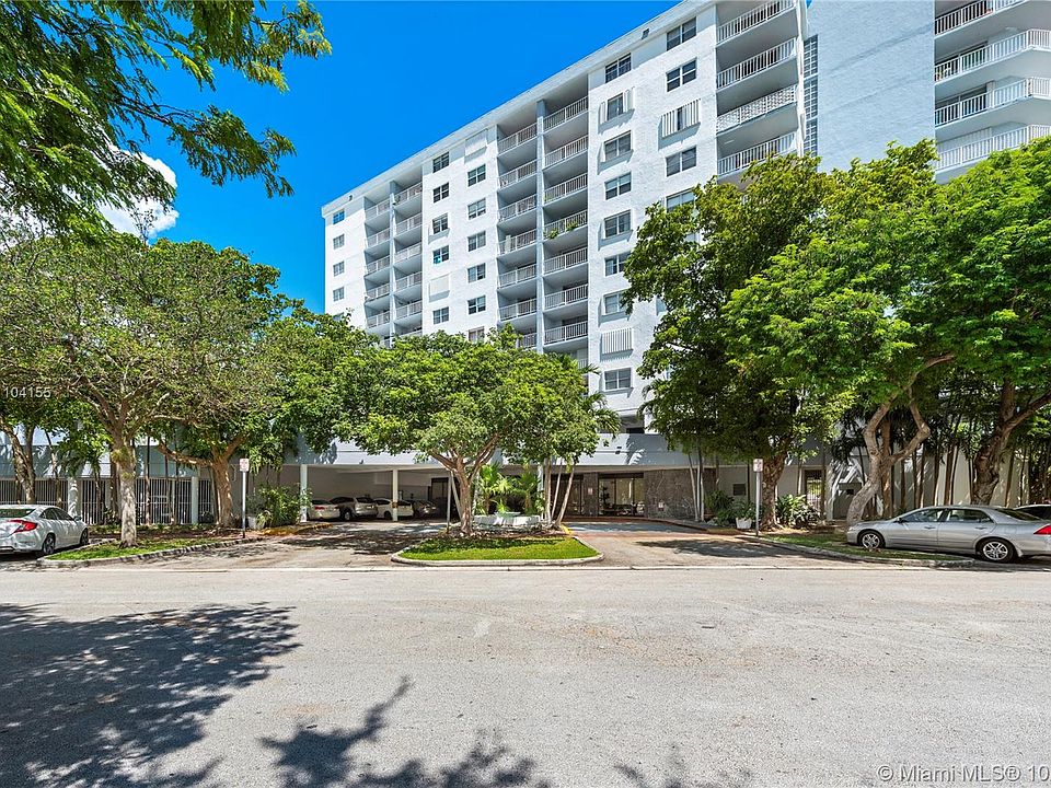1st image of 6900 Bay Dr APT 3B