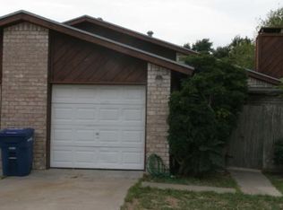 4817 Shadowbend Dr, Corpus Christi, TX 78413