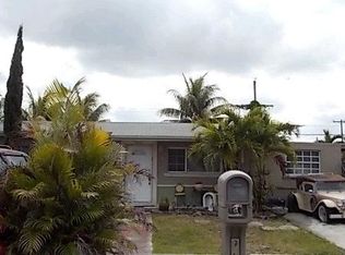 7882 NW 172nd St, Hialeah, FL 33015
