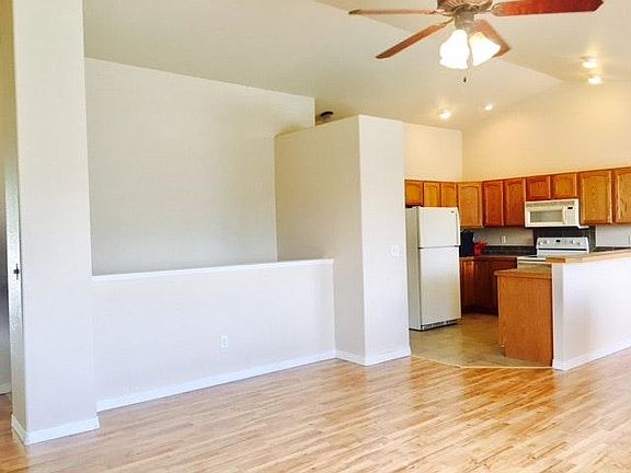 2nd image of 176 Forest St