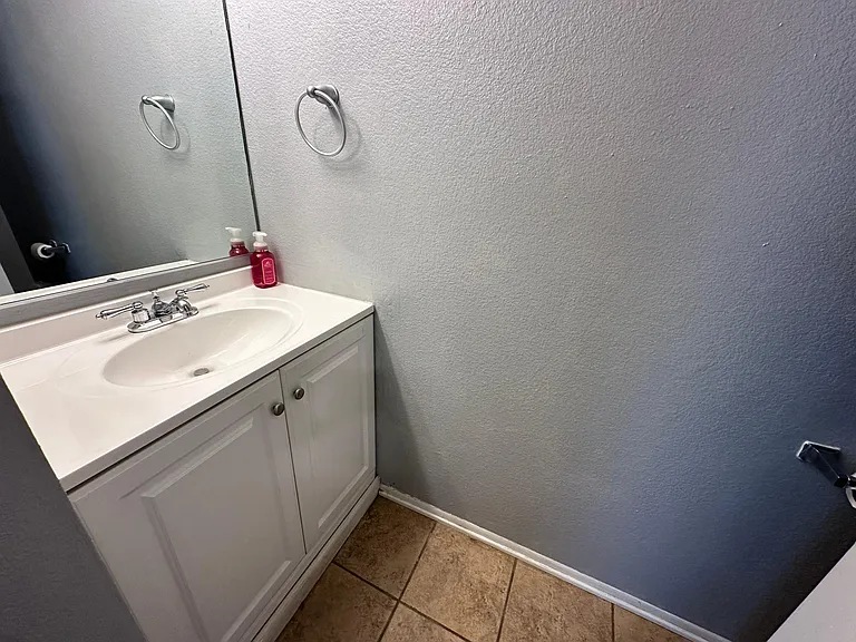 109 S Sierra Madre Blvd — Photo 13