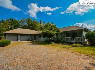 935 Don Bare Rd, Jefferson, NC 28640