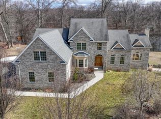 28 Lake Rd, Salisbury Mills, NY 12577