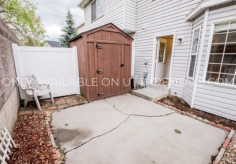 1057 S 810 E — Photo 31