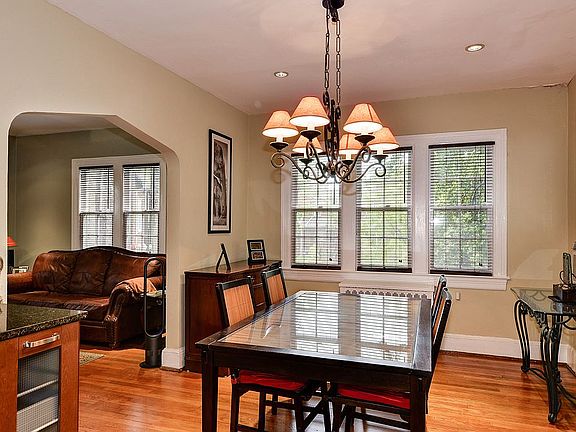 2nd image of 225 Emerson St NW APT 201