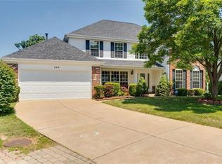 629 Charleston Oaks Dr, Ballwin, MO
