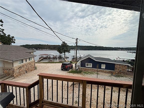 3rd image of 29556 Hunter Rd