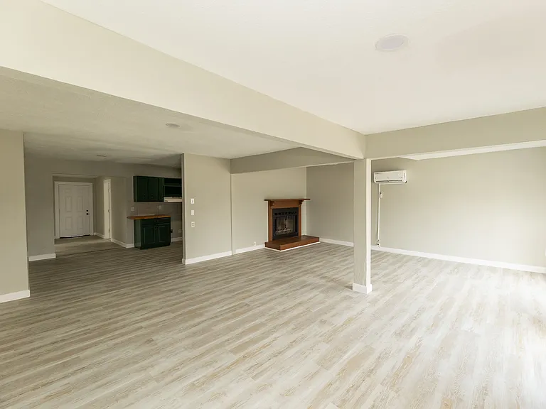 754 Collingswood Dr — Photo 5