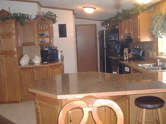 4th image of 3494 Emerald Park Dr