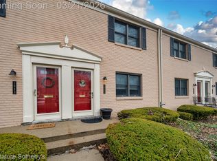 1985 Graefield Rd, Birmingham, MI 48009