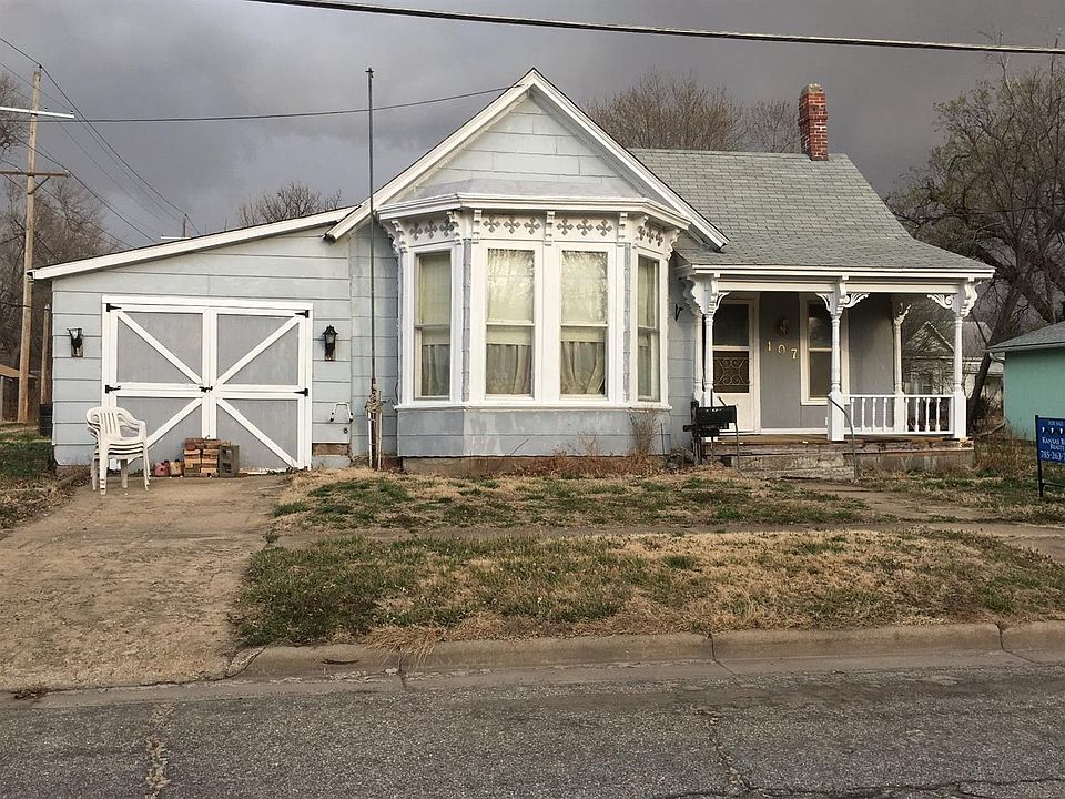 1st image of 107 N Olive St