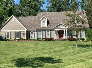 6004 Centerwood Dr, Crestwood, KY 40014