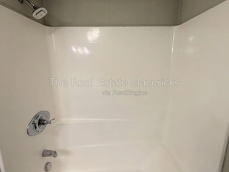 46 Trinity Rd #1 — Photo 15
