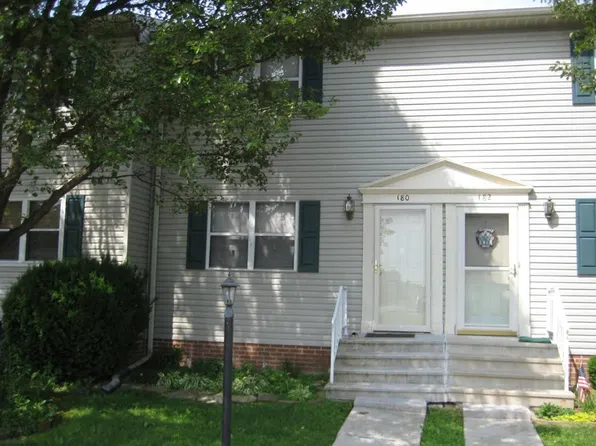 180 Center St, Hanover, PA 17331