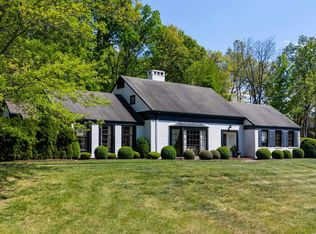1431 Dogwood Rd, Staunton, VA 24401